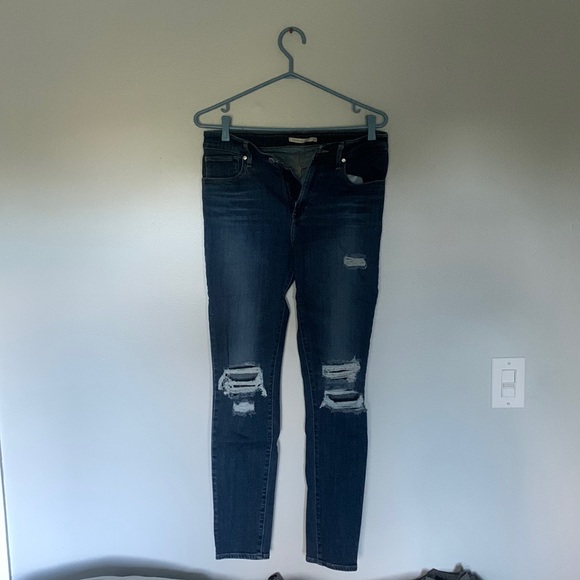 Levi High Rise Skinny Jeans - Picture 1 of 4